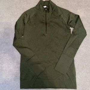 Lululemon fitted half zip